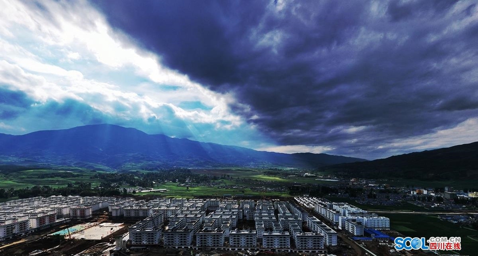 布拖县线人口_布拖县地图