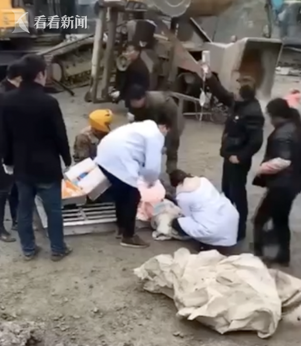 受冲击人口_家人受到地震冲击的人和至今仍未和家人取得联系的人,最容易产生