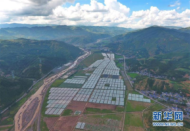 未脱贫人口和脱贫摘帽县_脱贫摘帽的相关图片(2)