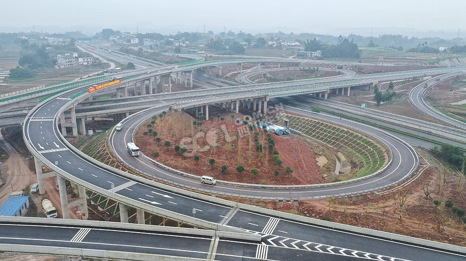 新出川通道荣昌至泸州高速公路建成啦,即将全线通车