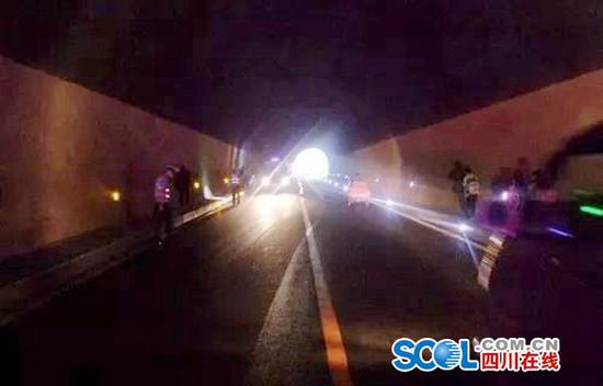 石棉一罐车隧道撞上行人致1人死亡 司机逃逸1小时后被抓
