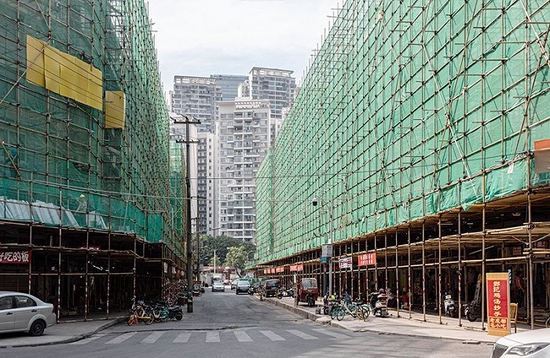 青龍正街風(fēng)貌提升項(xiàng)目正在施工 圖源:成都市住建局