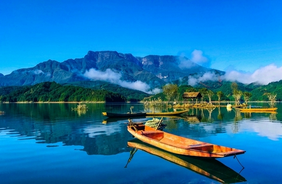 瓦屋山 洪雅县委宣传部供图