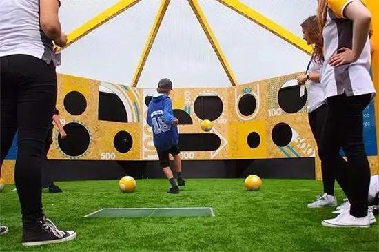 1元钱看世界杯 喝啤酒吃龙虾 这才是属于南充