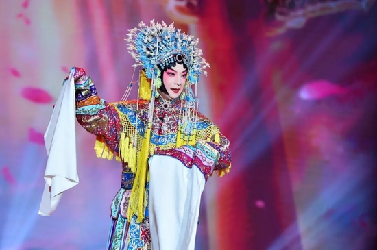 胡文阁《梨花颂》