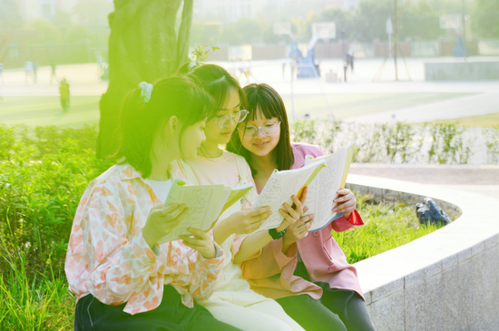 学生交流