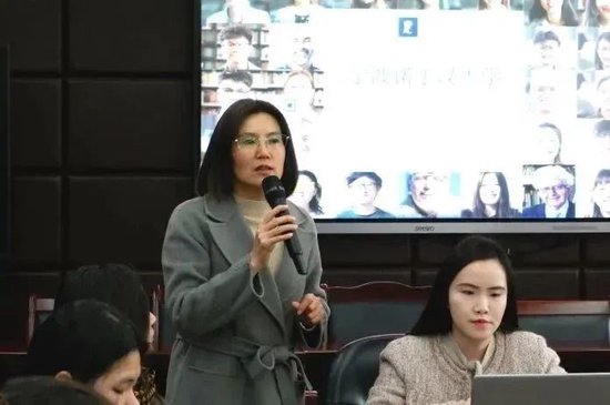 成都铁中副校长 金东清