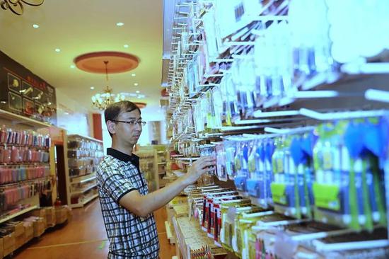 达州塔沱市场6.1火灾事故商户重振旗鼓 满满的