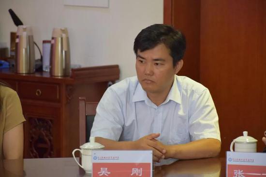 西加云杉副总吴刚