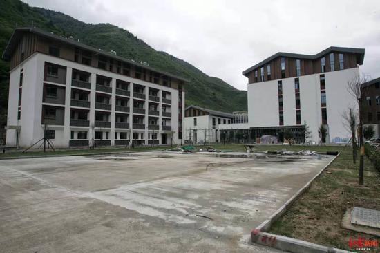 九寨沟“守护者联盟”:700多天日夜付出,迎来九寨涅槃