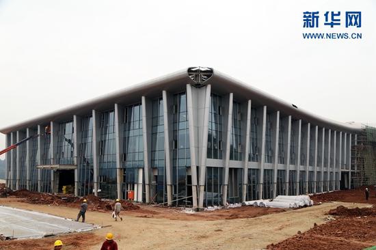 　资阳临空经济区产业孵化中心建设主体工程已基本完成。