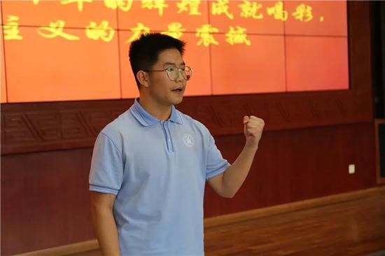 张珂瑞《做新时代的“硬核”青年》