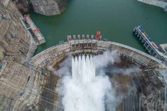 白鹤滩水电站（图片由中国三峡集团白鹤滩工程建设部提供）