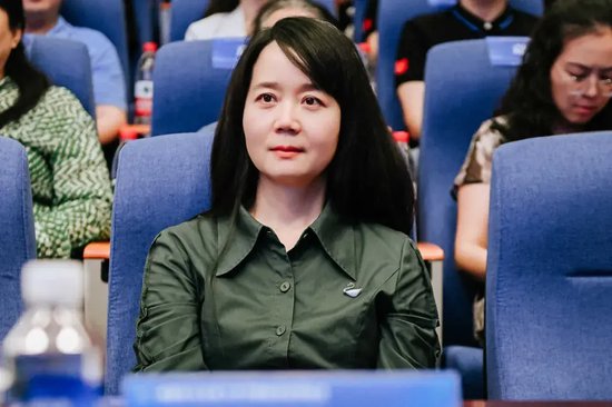青羊区教育局党组书记、局长提名人选 何媛