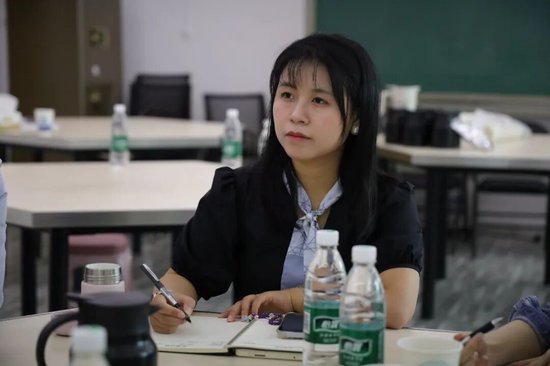 雷沛瑶博士莅临教研活动