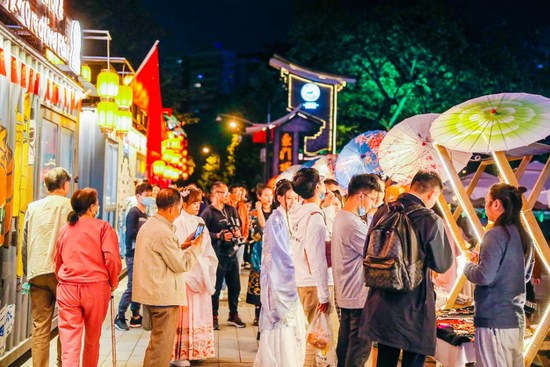 平乐古镇成都国际汉服节。（来源：成都文旅集团）