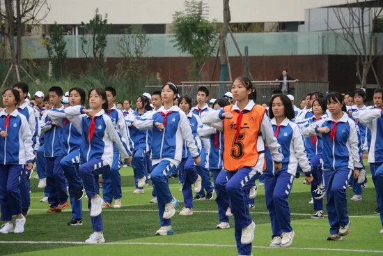 运动让生命更精彩石室天府中学锦城湖校区首届全员体育节火热来袭
