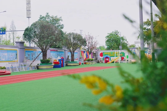 以绘本为主题的环境创设