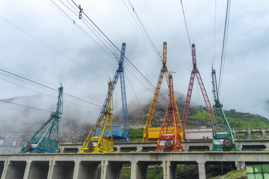 白鶴灘“七仙女”謝幕 全球最大纜機群開始拆除