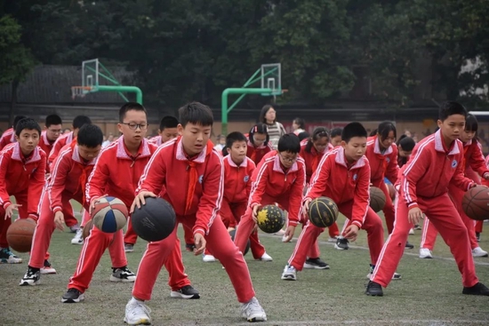 小学部开幕式表演