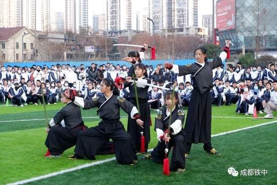 武术表演《峨眉侠女》