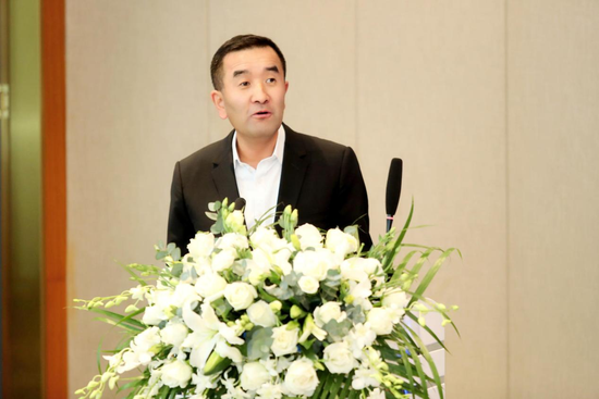 朗姿股份董事长申东日致辞 摄影 王国术