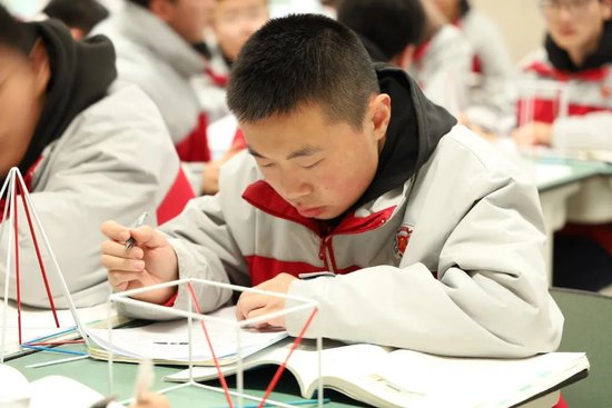 数学课堂的孩子们
