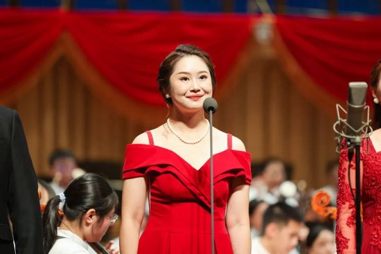 谷雨 女高音 树德中学合唱团指导教师