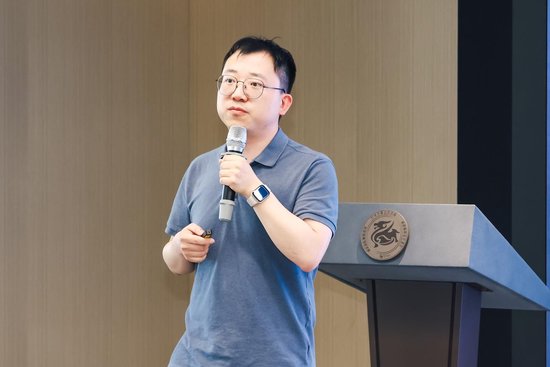 人民厚朴私募股权投资有限公司执行董事吕超