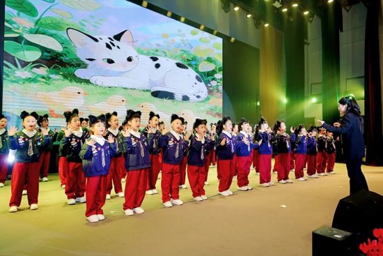 合唱《踩到猫了》