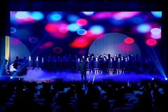 合唱：《春天已来到了我们的战场》