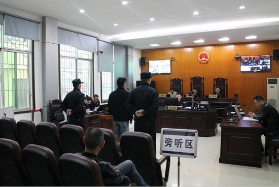 庭审现场。富顺法庭供图