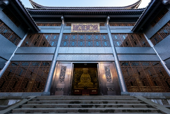 峨眉山寶頂觀音殿 劉睿 攝