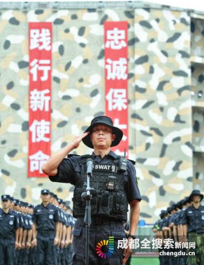 从突击手磨砺成惩恶扬善的利剑