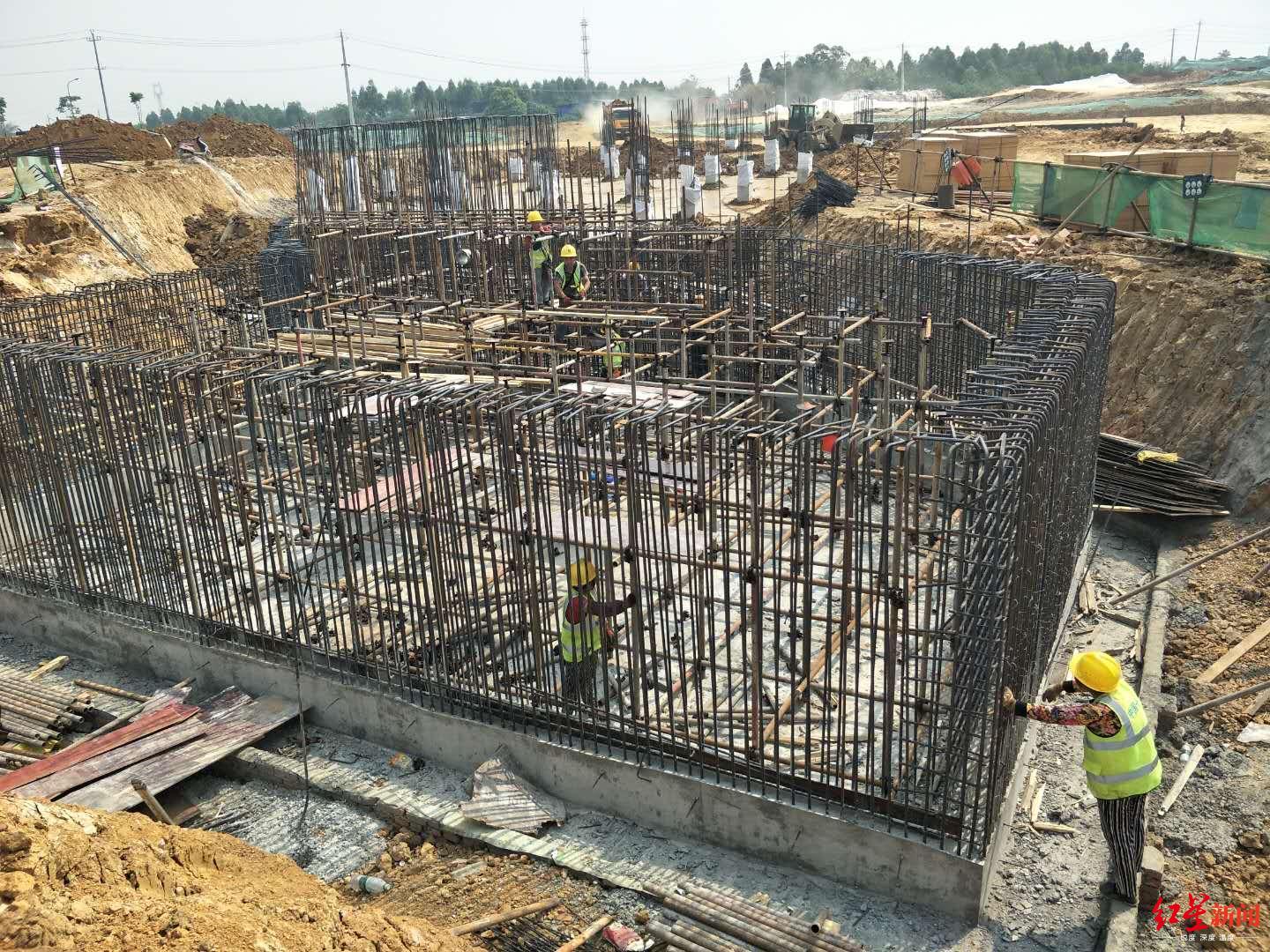 龙潭新区公园正在热火朝天建设中