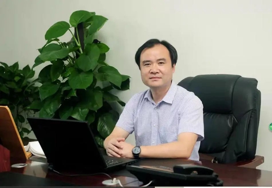 双流中学实验学校附属小学校长谢强