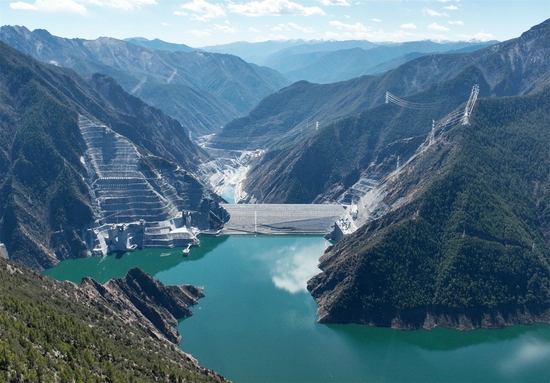 两河口水电站上游