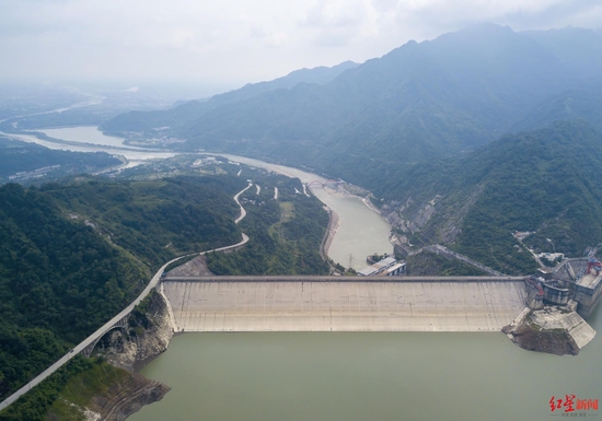 紫坪铺水库