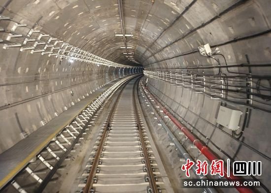 成都轨道交通在建线路104座车站封顶