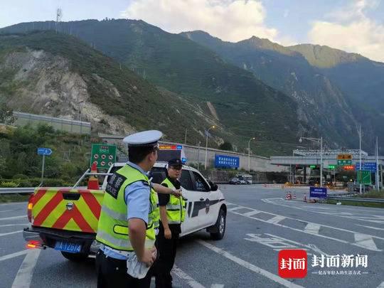 8月15日零时 四川高速交警正式接管都汶高速映汶段