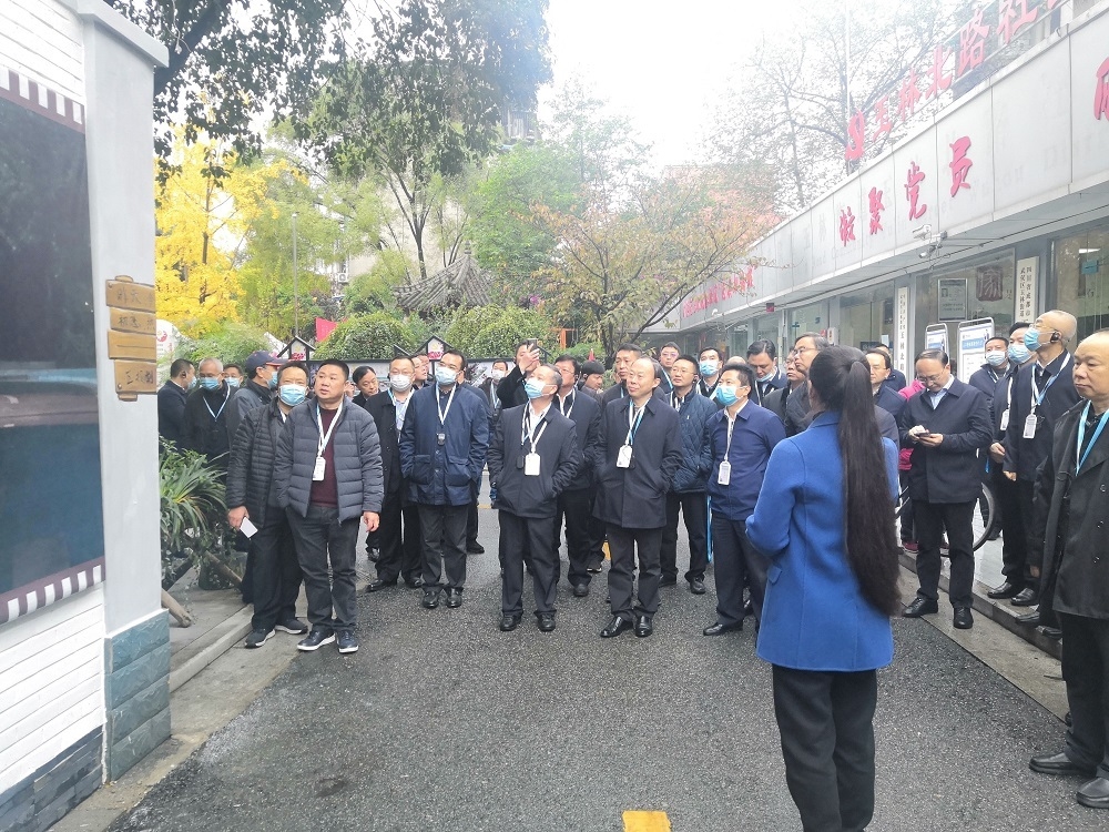 張明海 攝