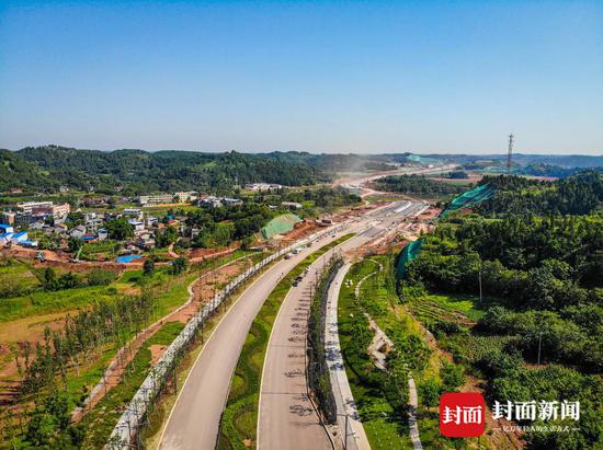 建設中的道路路網