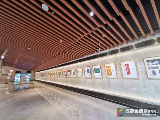 四川大剧院开幕 市民可参观内部空间