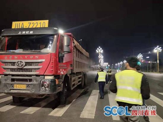 成都严查建筑垃圾违法违规处置行为 持续至明年2月底