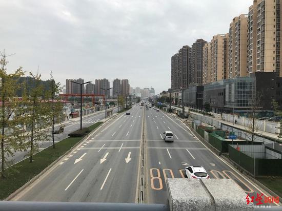 ▲剑南大道沿线建筑