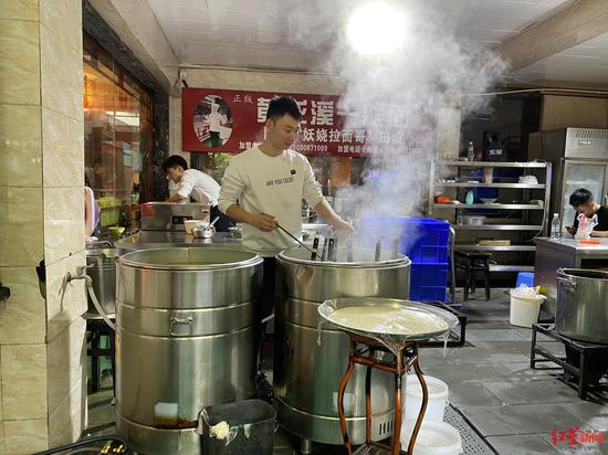 ↑田波说,就想做一个普通的拉面师傅