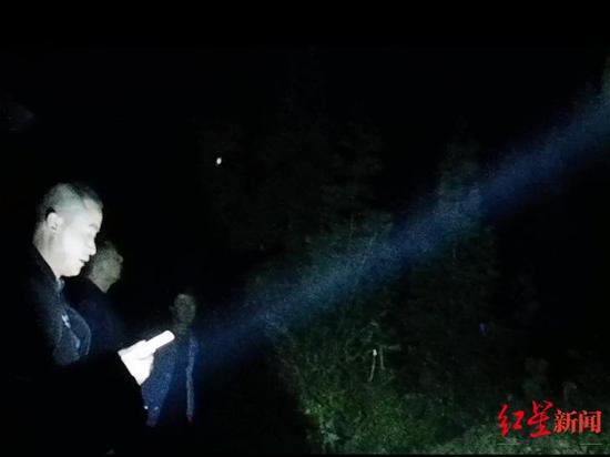 夜晚搜救視線受限