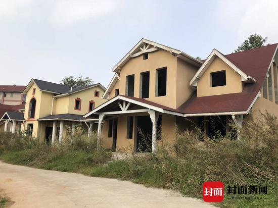 天府莊園內(nèi)部修建的別墅