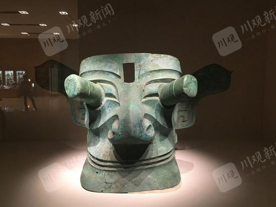 三星堆博物館鎮館之寶縱目面具