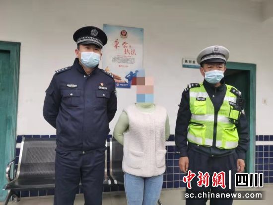 驾驶员在微信朋友圈发布辱骂交警文字被行政拘留5日。 交警四大队供图